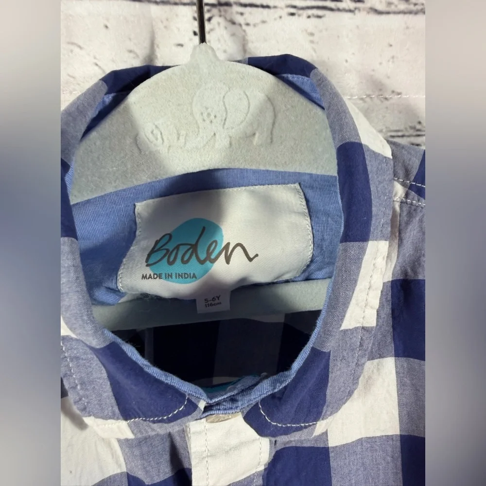 Boden EUC Blue and White Checkered Button-Down Shirt